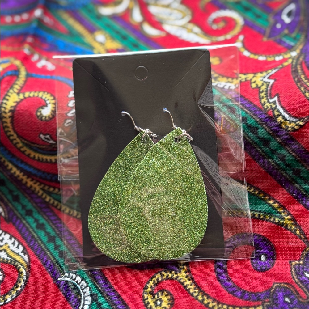 Sparkling Green Teardrop Earrings